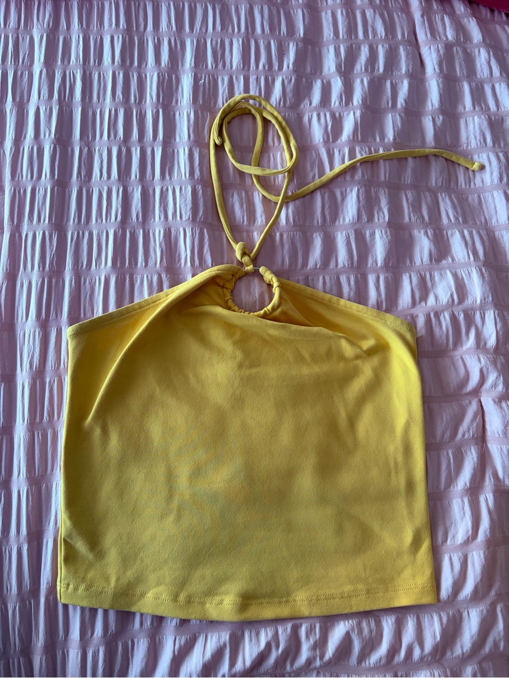Abercrombie & Fitch Pale Yellow Halter Keyhole Crop Top - Picture 2 of 4